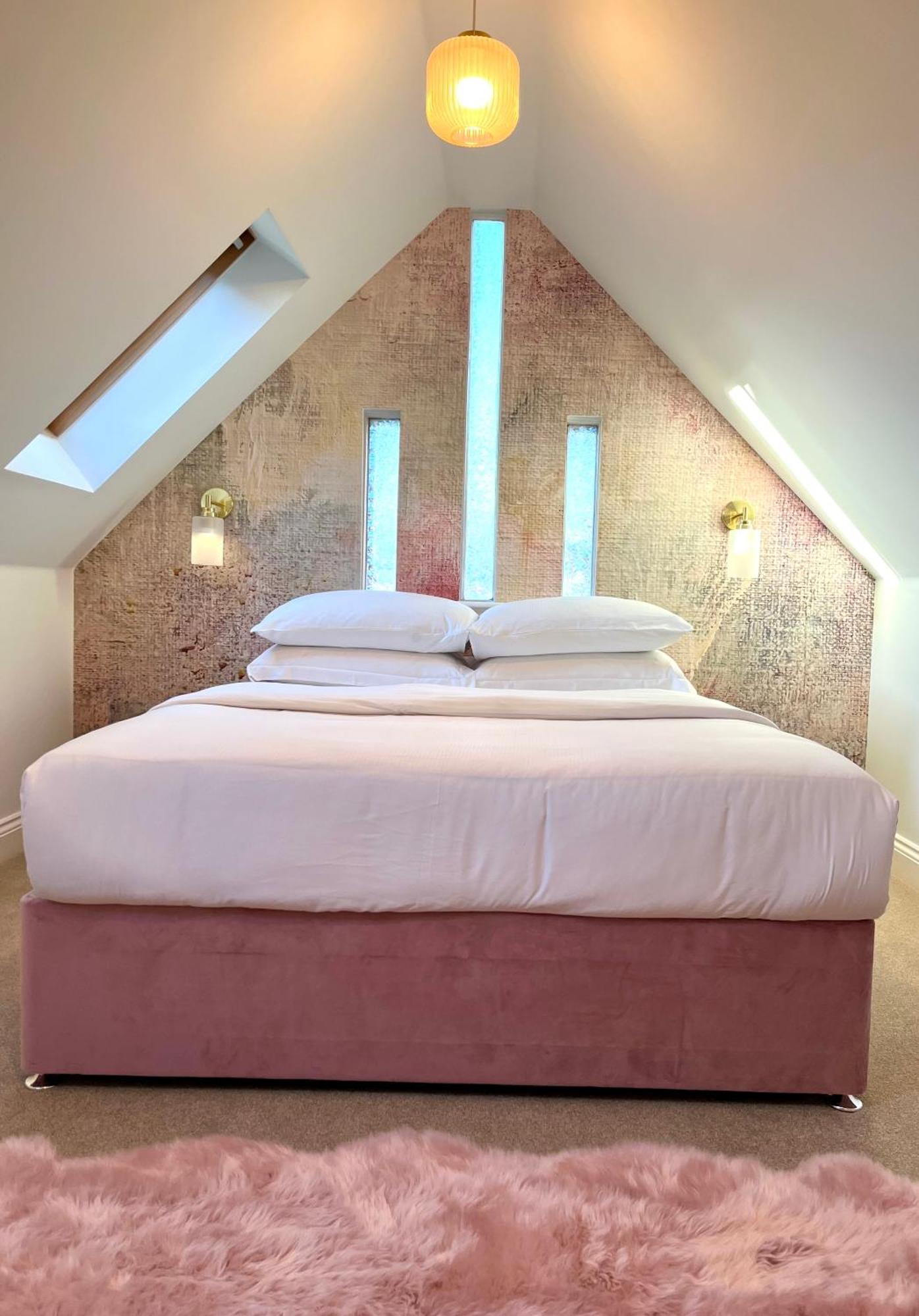 The Gallery - Town Centre - Beach 5 Minute Walk - Superfast Wifi - Outdoor Terrace - Sleeps Up To 6 - Netflix - Contractor Friendly - Short & Long Stays - Coffee Machine 본머스 외부 사진